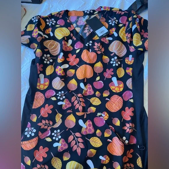 Scrub top - Picture 1 of 1